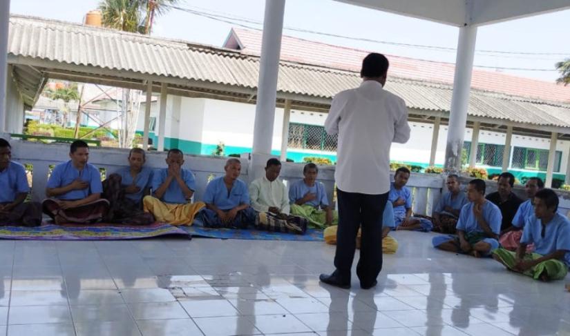 Bimbingan mental kepada pasien RSKJ Soeprapto Bengkulu.