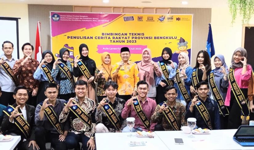 Bimbingan Teknis Penulisan Cerita Rakyat Provinsi Bengkulu Tahun 2023, di Aula Resto kawasan Kota Bengkulu, Kamis (13/7).