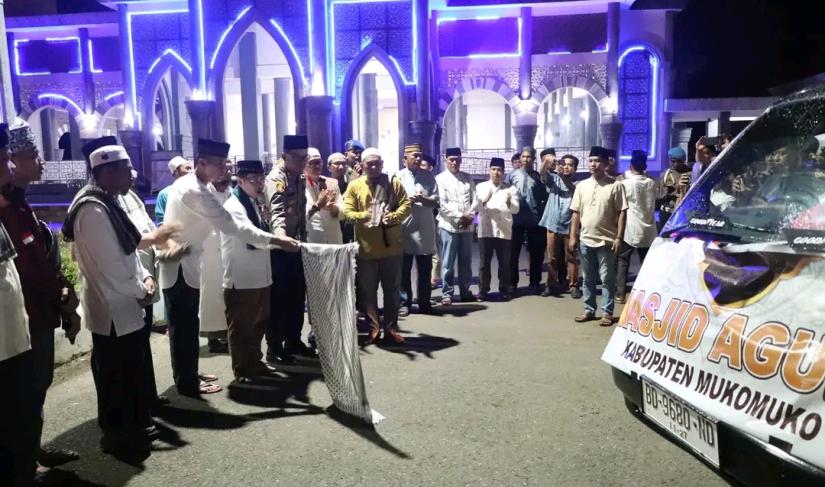 Bupati Mukomuko Lepas Takbir Keliling