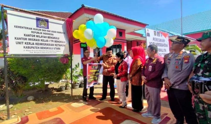 Bupati Bengkulu Utara bersama ketua DPRD Bengkulu Utara dan unsur penting yg hadir 