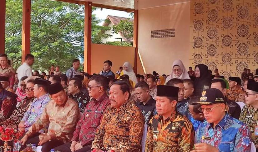 Bupati Ir Mian saat menghadiri acara roadshow BU KPK 2023S 