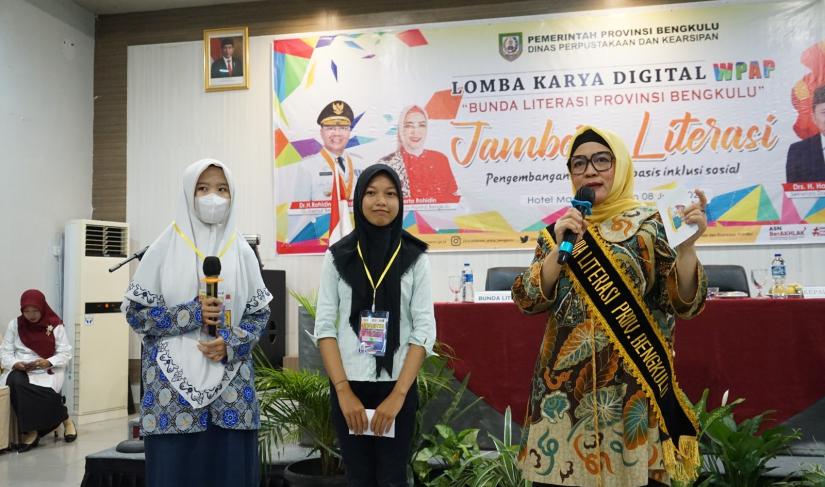 Derta Rohidin membuka lomba karya digital Wedha’s Pop Art Potrait (WPAP) di Hotel Madeline Bengkulu pada Rabu (7/6/2023).