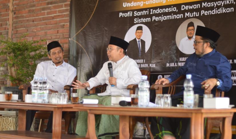 Sosialisasi Undang-Undang Pesantren.