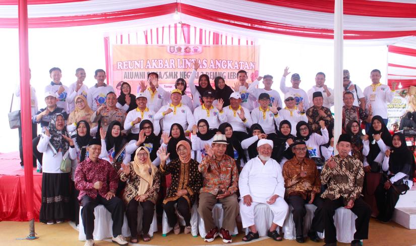 Alumni SMEA/SMK Negeri 2 Rejang Lebong Gelar Reuni Lintas Angkatan.
