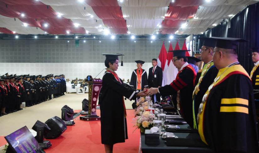 Wisuda Taruna Poltekip/Poltekim.