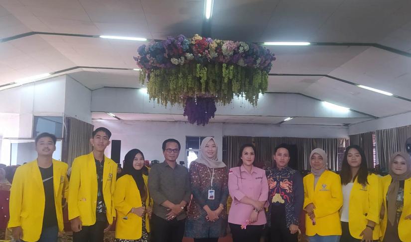 Seminar Milenial Entrepreneur Universitas Dehasen.