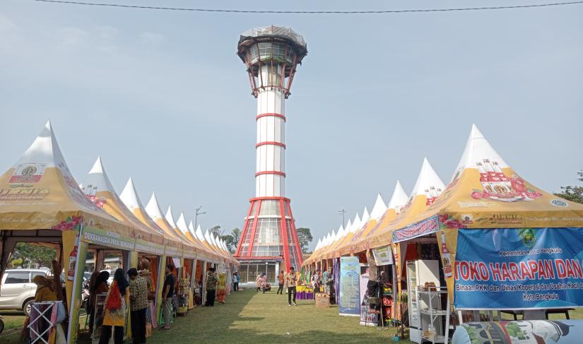 Bazar UMKM di Lapangan Merdeka Kota Bengkulu, digelar dari 17 hingga 19 November 2023.
