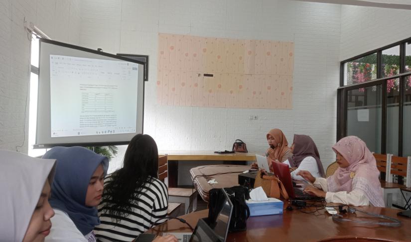 Konferensi pers Memperingati 16 Hari Anti Kekerasan Terhadap Perempuan di Bengkulu.