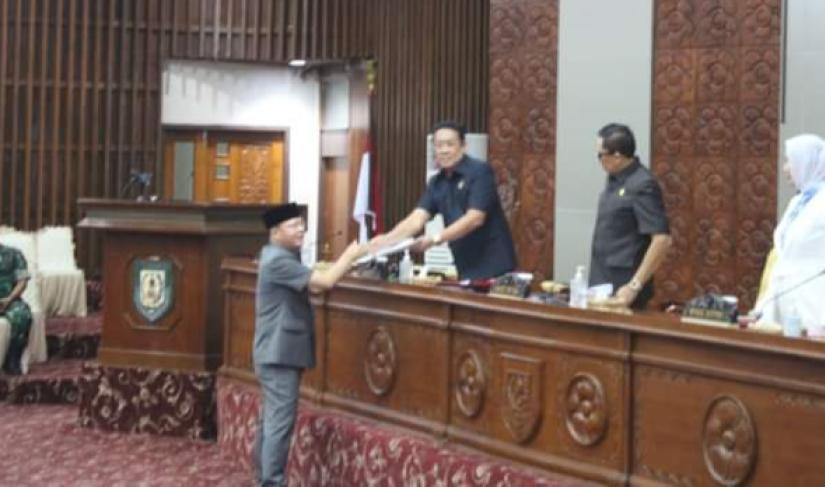 Gubernur Sampaikan Nota Penjelasan Atas Dua Raperda di Paripurna DPRD Bengkulu
