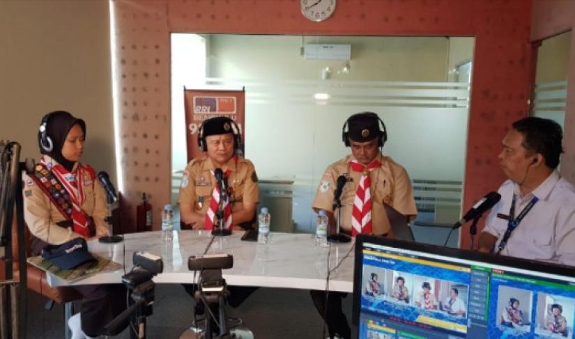  Sekda Hamka Sabri, dalam acara Dialog Interaktif Bengkulu Pagi Ini, di Studio RRI Bengkulu, Senin (21/8).