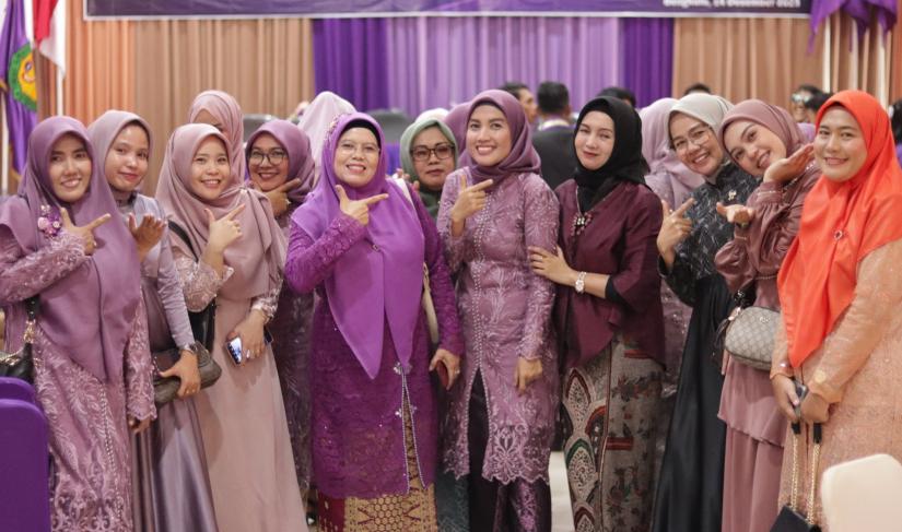 273 Mahasiswa STIA Bengkulu Ikuti Yudisium.