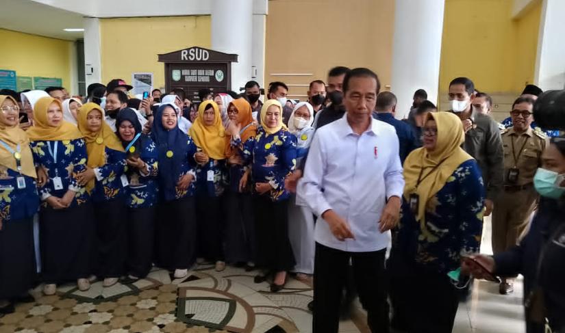 Presiden Jokowi saat Kunjungan di RSUD Kepahiang Foto/Dok