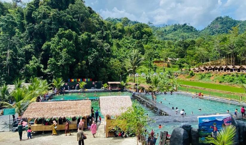 Desa Wisata Kampung Durian di Bengkulu Tengah.