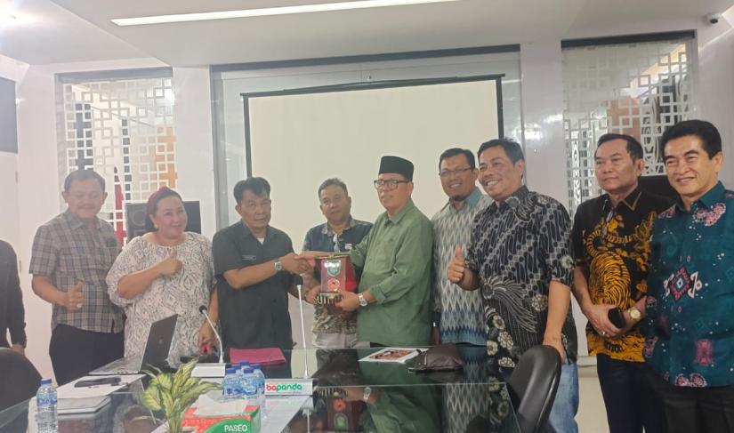 Kunjungan DPRD Provinsi Bengkulu ke BBPMSOH Bogor Berpotensi Tingkatkan Kinerja Balai Besar Penguji Mutu dan Sertifikat Obat Hewan.