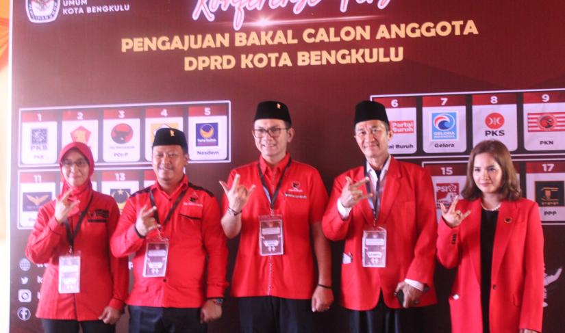 PDIP Kota Bengkulu Daftar Ke KPU Foto/Dok