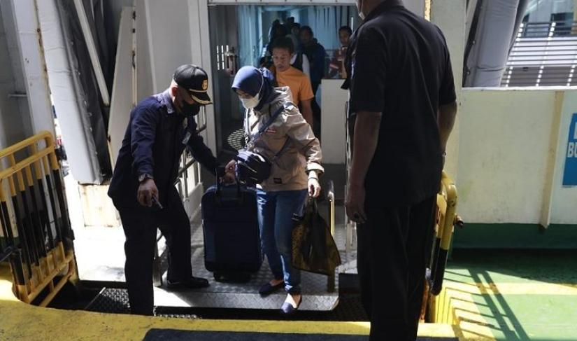 Hingga Hari H Lebaran, ASDP Catat 920.054 Orang Menyeberang dari Jawa ke Sumatera