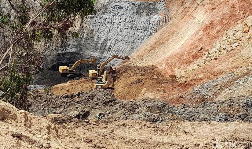 Salah satu tambang batu bara di Bengkulu.