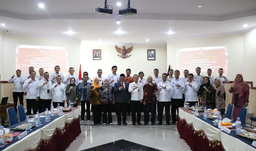 Kantor Wilayah Kementerian Hukum dan HAM Bengkulu menerima kunjungan Anggota Dewan Perwakilan Daerah (DPD) RI Perwakilan Provinsi Bengkulu, Ahmad Kanedi bersama tim, Rabu (24/7/2023).
