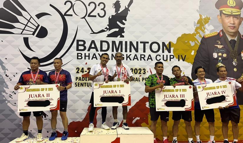 Personil Polda Bengkulu Juara 1 Kejuaraan Bulutangkis Piala Kapolri.