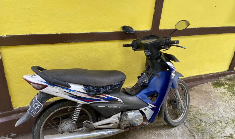 Motor barang bukti.
