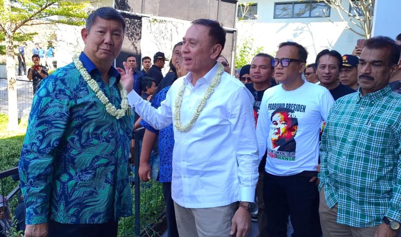 Di Tengah Tingginya Mobilitas, Hashim Djojohadikusumo dan Iwan Bule Bicara Soal Kopi dan Kesabaran