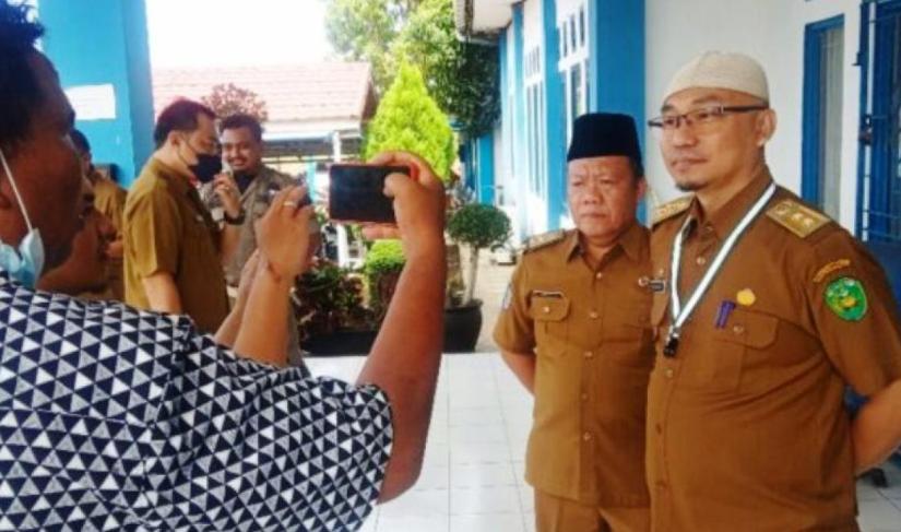 Kepala BPKAD Kota Bengkulu Yudi Susanda, Saat wawancara di depan Kantor Beberapa Waktu Lalu Foto/Dok