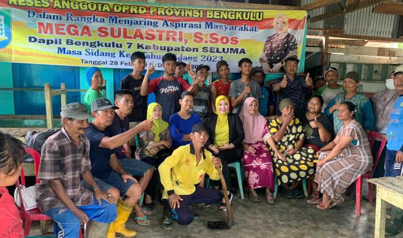 Mega melaksanakan Reses atau menjaring aspirasi masyarakat di Kabupaten Seluma Provinsi Bengkulu untuk masa sidang ke satu tahun 2023.
