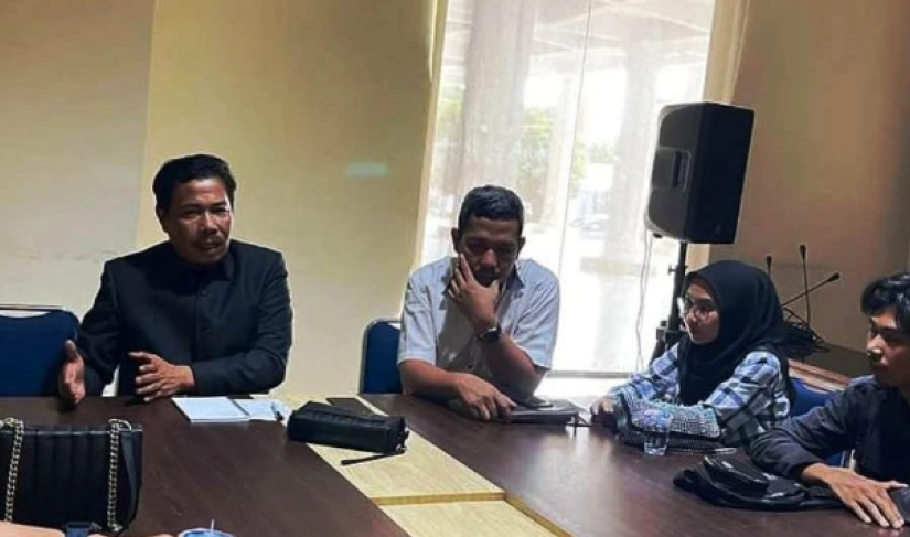 Usin Saat Rapat Dengan Mengundang Adik-Adik Pengurus Satgas Anti Narkoba (San) Provinsi Kota Bengkulu Dan Pengurus Kota Bengkulu.
