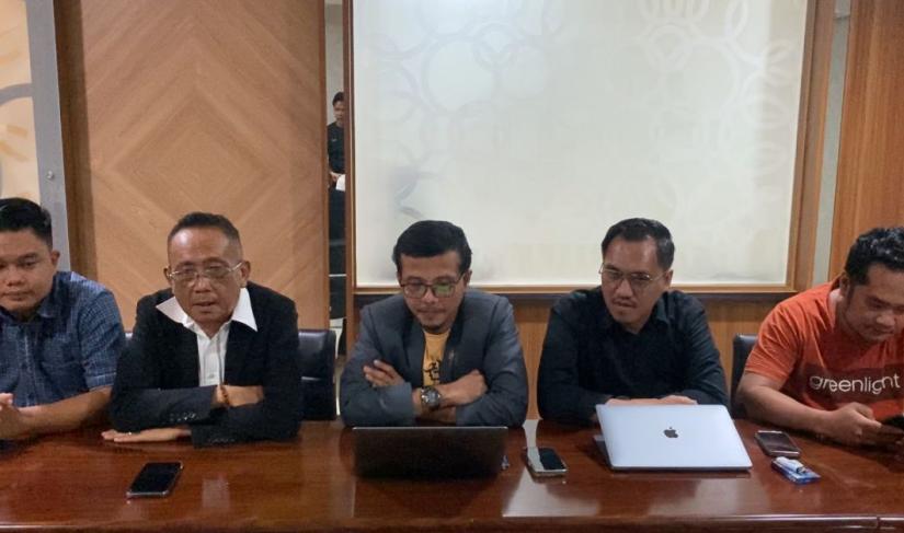 Kuasa Hukum Rohidin-Meriani 