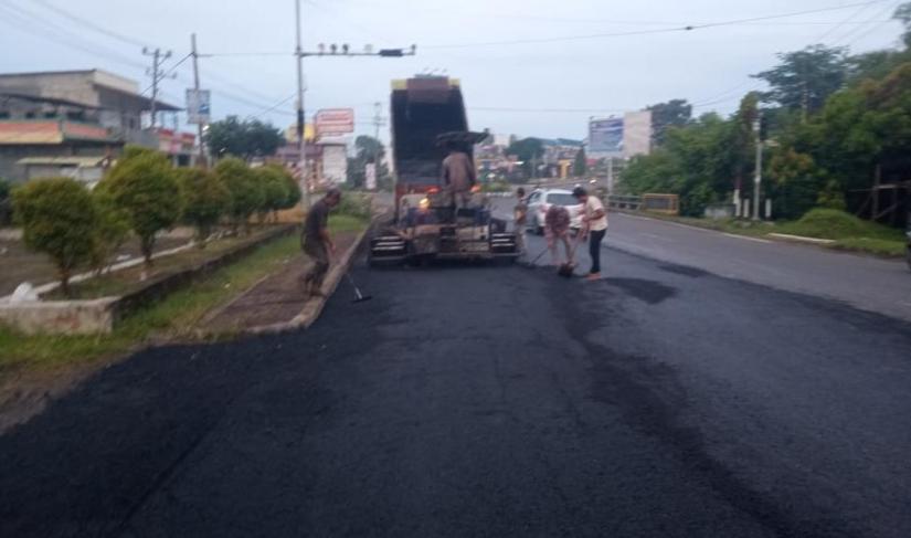 Pengaspalan Jalan di Kota Bengkulu. (foto:Agus/PUPR).