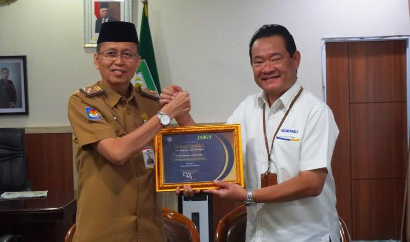 Sekda Isnan Fajri menerima Silaturahmi Kepala Kantor Pelayanan Kekayaan Negara dan Lelang (KPKNL), di ruang kerjanya, Senin (25/3/24).