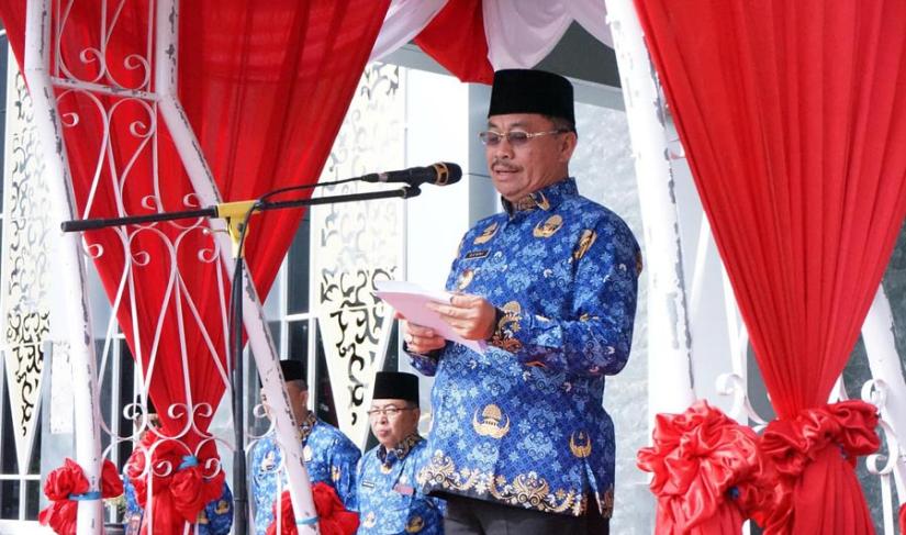 RA. Denni saat menjadi Irup dan menyampaikan arahan dalam peringatan Hari Pahlawan Tahun 2024, Minggu (10/11/2024). (Oki-PenaRafflesia.Com)