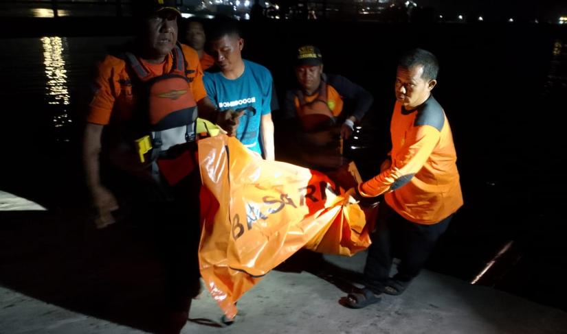 Pencarian korban tenggelam di perairan Lentera Merah membuahkan hasil, korban ditemukan meninggal dunia. (Foto : Istimewa/Penarafflesia.com).