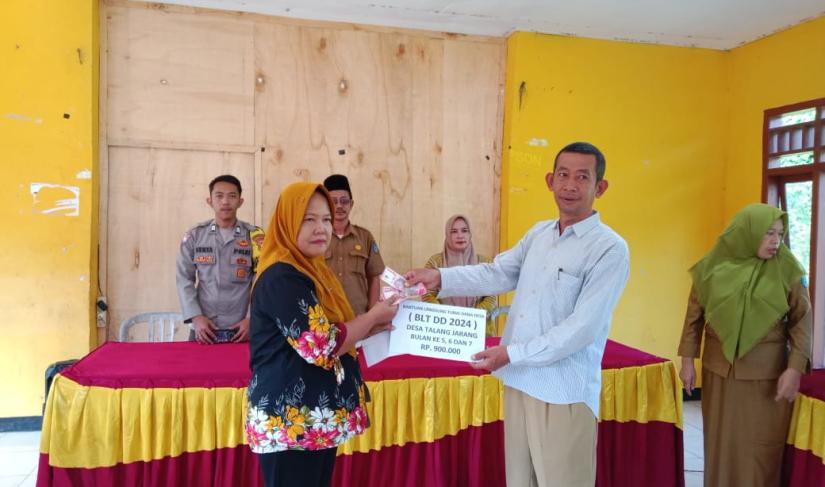 Pemdes desa talang jarang membagikan BLT dd tahun anggaran 2024." Redy Penarafflesia.com "
