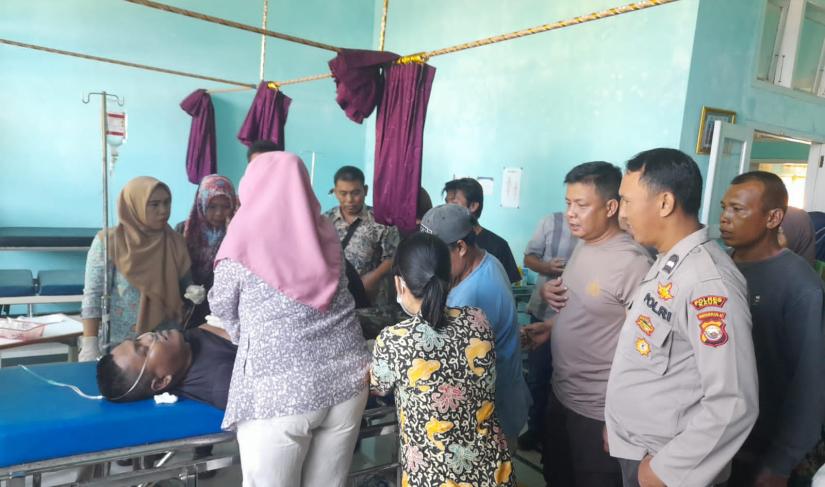Suasana puskesmas Linau saat penjemputan almarhum pada Kamis (01/08/2024)