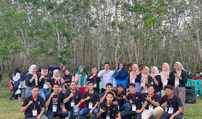 Kegiatan menyambut hari kemerdekaan RI yang ke 79 oleh Pemdes desa kali." Redy penarafflesia.com" 