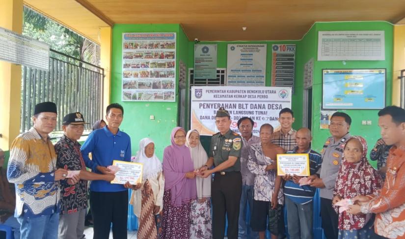 Pembagian BLT dd desa Perbo tahap 6,7 dan 8, tahun anggaran 2024." Redy Penarafflesia.com"
