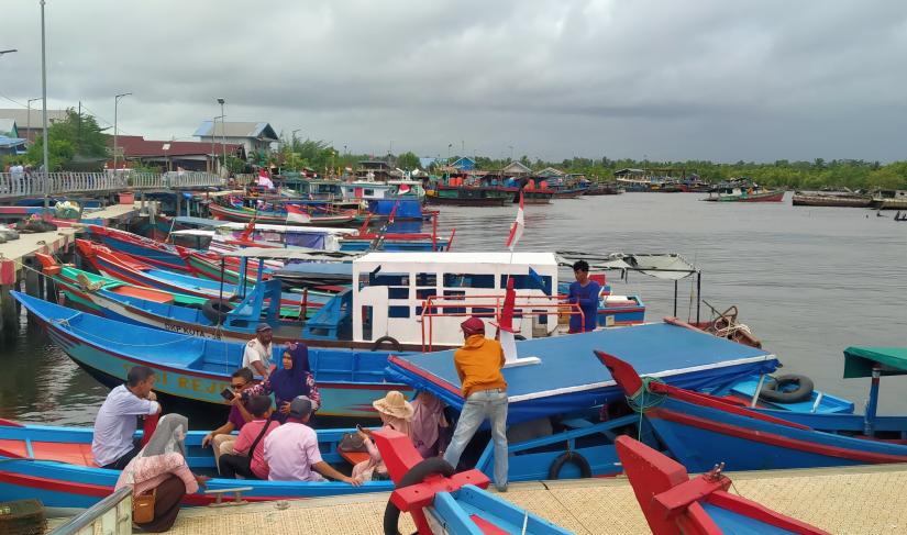 Nelayan Kota Bengkulu.