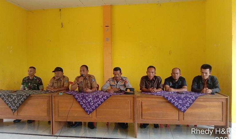 Rapat pra pelaksana kegiatan rabat beton desa gardu " Redy penarafflesia.com "