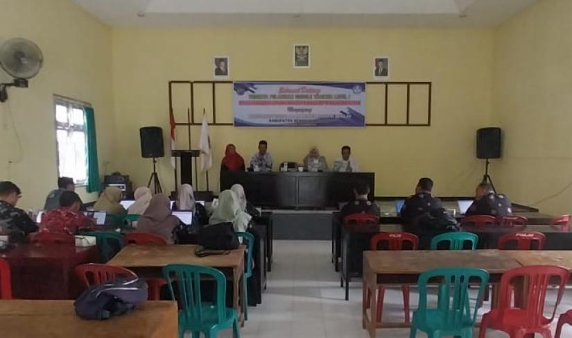 Pelatihan Google Trainer Level 1 Bagi satuan pendidikan smp sekolah rujukan goggle Dari Dispendik Bu." Redy Penarafflesia.com"