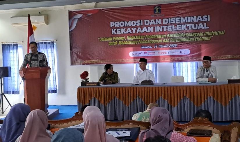 Kepala Kantor Wilayah Kementerian Hukum dan HAM Bengkulu yang diwakili oleh Kepala Divisi Pelayanan Hukum dan HAM Andriensjah