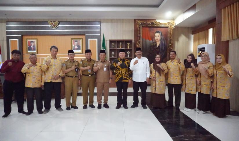 Langkah Proaktif: Rohidin Mersyah Dorong Partisipasi ASN Bengkulu di UMB Foto/Dok: Ist