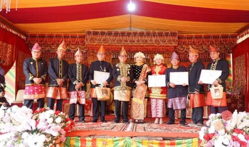 Dinas Pendidikan dan Kebudayaan Kabupaten Kepahiang bersama Museum Negeri Bengkulu sukses menggelar Festival Budaya Umbung Kutei III yang berlangsung pada 17–19 September 2024. 