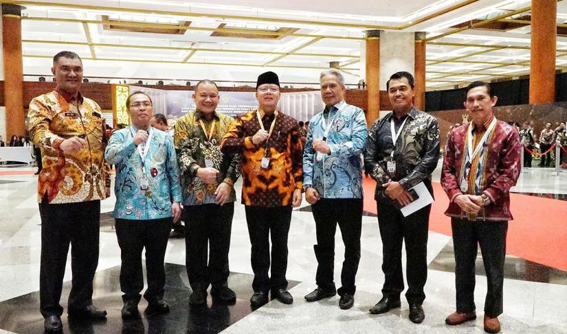 Acara Penyampaian Laporan Hasil Pemeriksaan atas Laporan Keuangan Pemerintah Pusat (LHP LKPP) Tahun 2023 dan Ikhtisar Hasil Pemeriksaan Semester II Tahun 2023 di Cendrawasih Room JCC Jakarta, Senin (8/7).