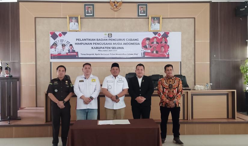 Bupati Seluma menghadiri pelantikan Badan Pengurus Cabang Himpunan Pengusaha Muda Indonesia (HIPMI) Kabupaten Seluma untuk masa bakti 2024-2027, yang digelar di Aula BKD Kabupaten Seluma pada Rabu (17/7/2024).