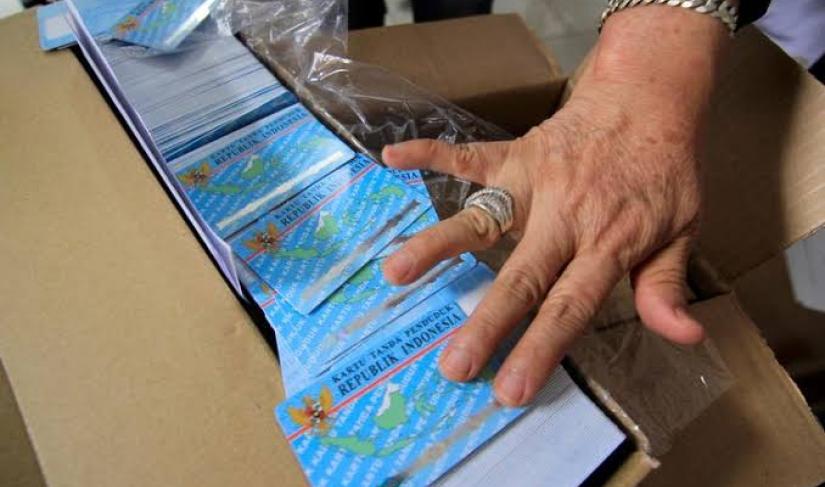 Dukcapil Kota Bengkulu terima blangko KTP.