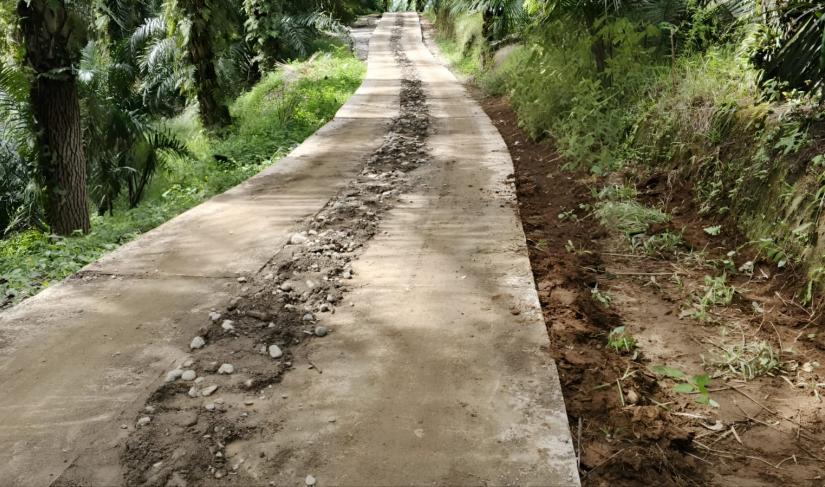 Rabat Beton Pemdes Maju Makmur, Kecamatan Penarik, Kabupaten Mukomuko.