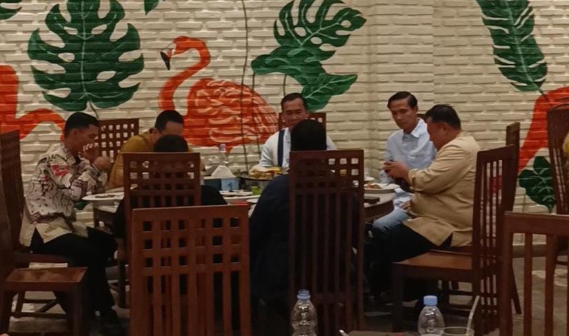 Silatuhrahmi antara Waketum DPP Partai Golkar, Wihaji dengan jajaran pengurus DPD Partai Golkar Provinsi Bengkulu, Jum'at (14/11/2025). (Redi/PenaRafflesia.Com)