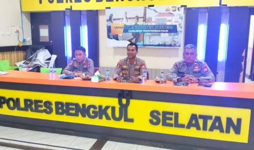 Bidpropam Polda Bengkulu Sosialisasikan Whistle Blower System dan SP4N LAPOR di Polres Bengkulu Selatan.