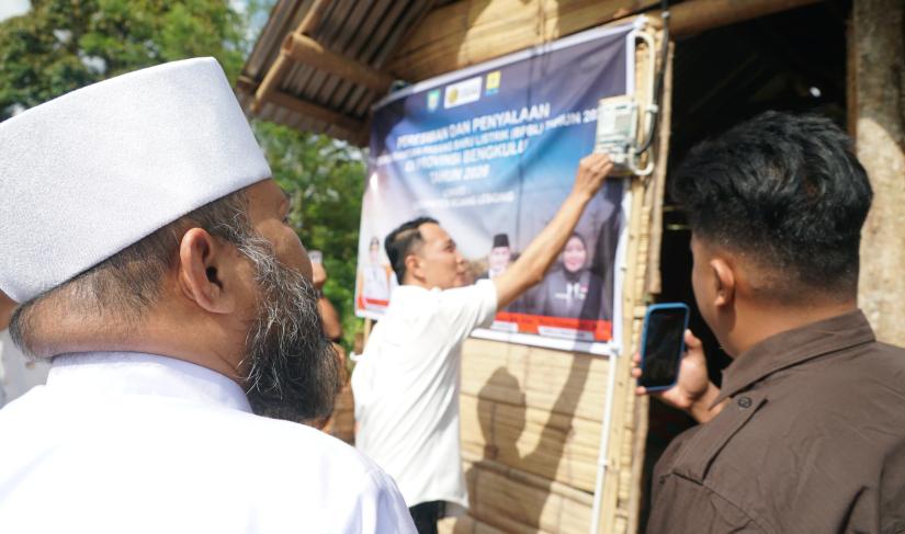 Pemasangan listrik Dirumah Sundari